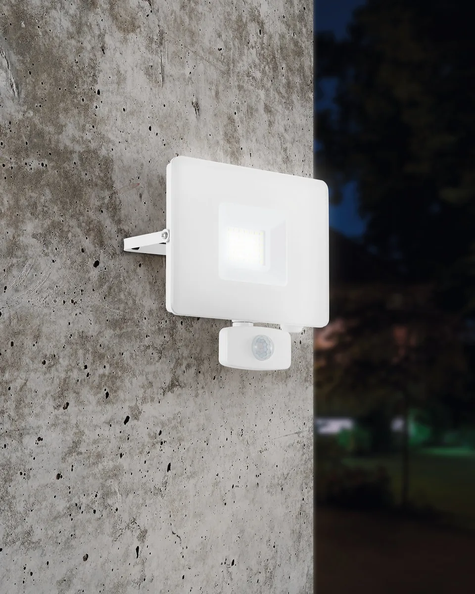Eglo FAEDO 3 flood light