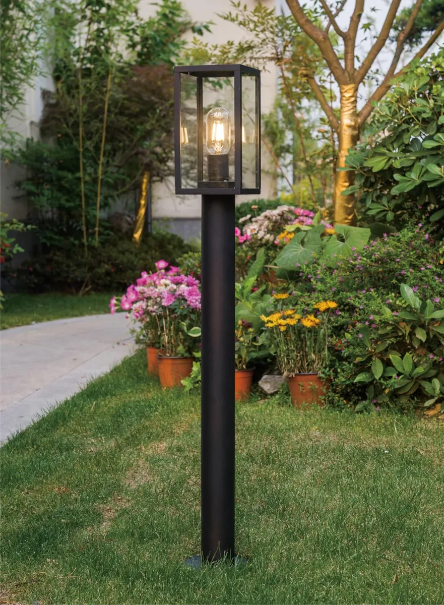 Lumibright Blooma LVU9833 Bollard Light