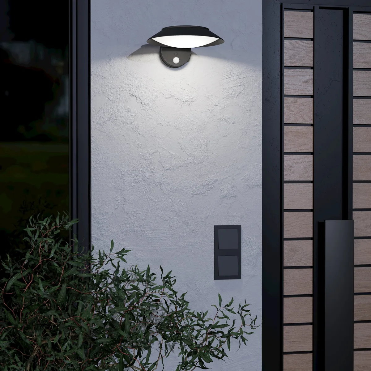 Eglo CERRISI solar light